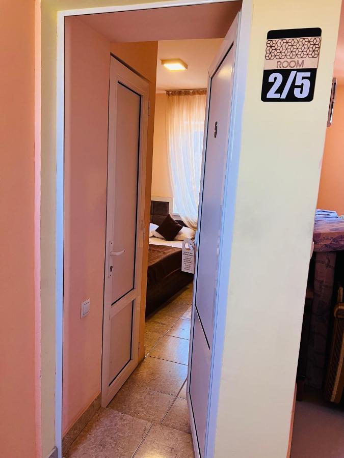 Marnar Hotel يريفان المظهر الخارجي الصورة