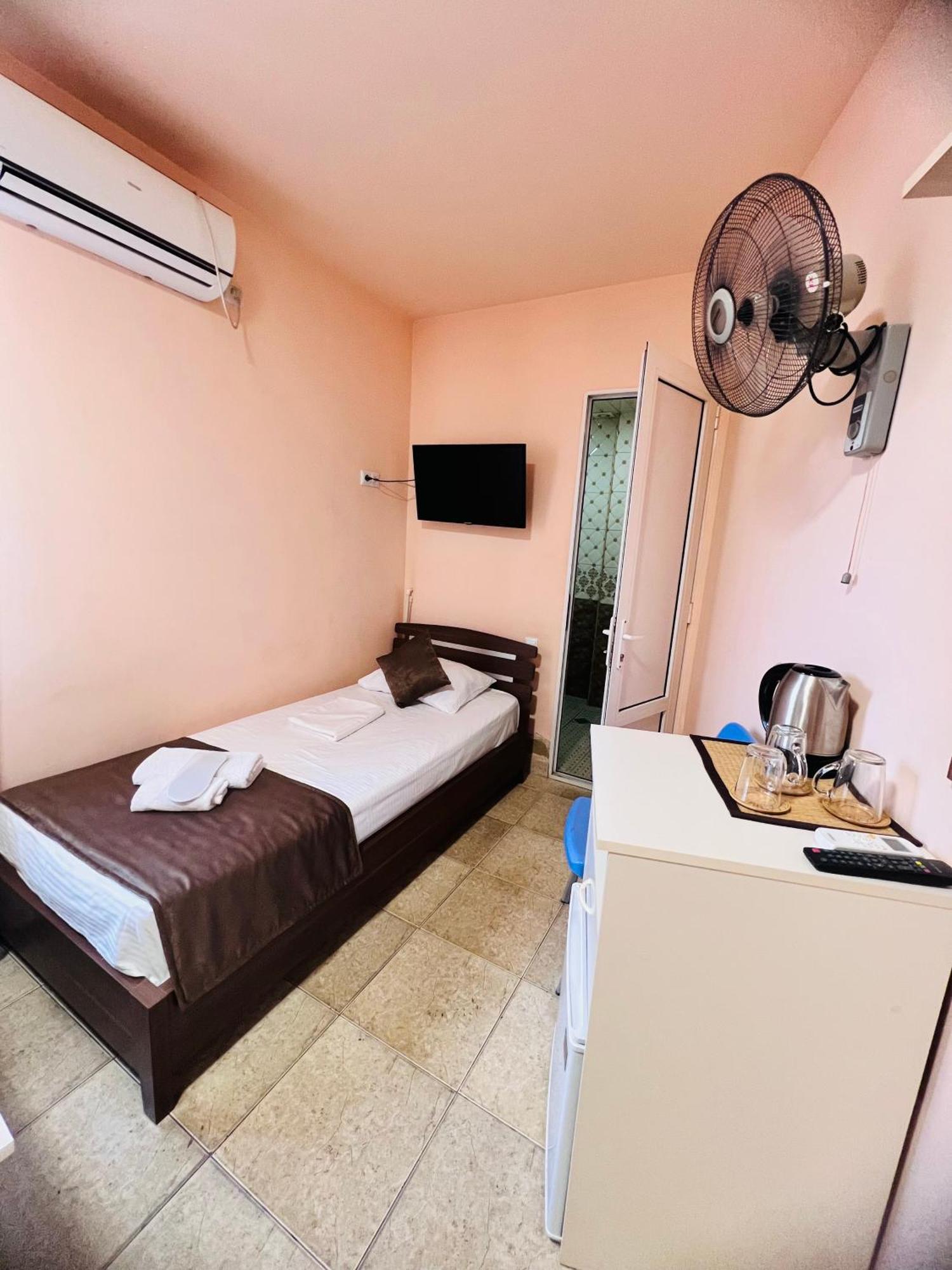 Marnar Hotel يريفان المظهر الخارجي الصورة