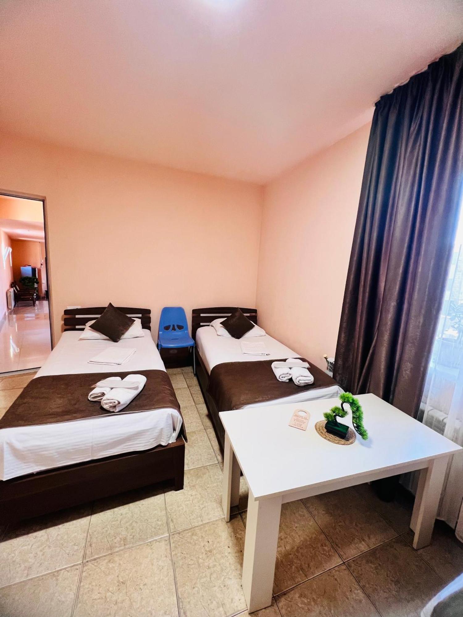 Marnar Hotel يريفان المظهر الخارجي الصورة